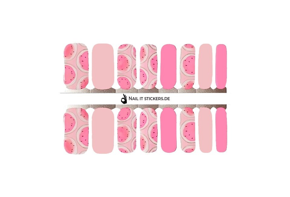 Nagelfolien-Set mit Wassermelonen-Motiv und rosafarbenem Nageldesign